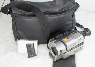 Sony Handycam CCD - TRV65 8mm Video8 HI8 Camcorder Video Transfer VTG 2