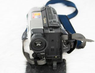 Sony Handycam CCD - TRV65 8mm Video8 HI8 Camcorder Video Transfer VTG 5