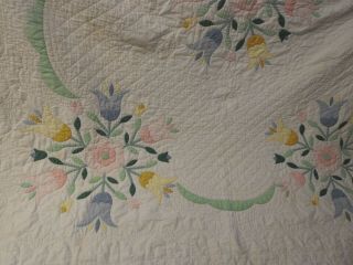 VINTAGE HAND QUILTED QUILT WITH APPLIQUED FLOWERS 78X86 IN.  PASTEL FLOWERS 3