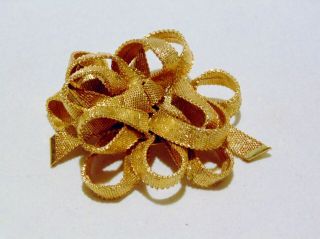 VINTAGE COUTURE CHRISTIAN DIOR GOLD PLATED WIRE MESH BOW BROOCH DATED 1964 2