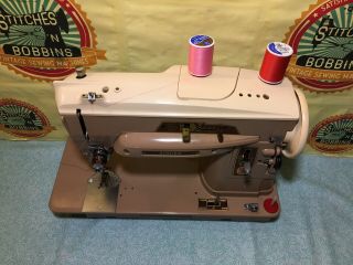 Vintage Singer 403A Sewing Machine Cleaned & Serviced 7