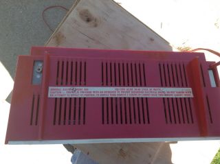 GE atomic symbol vintage kitchen radio.  Red case off white front 3