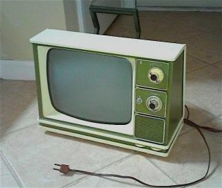 Vintage Zenith 12 " Tv Television Black And White Portable 1960s Olive Green