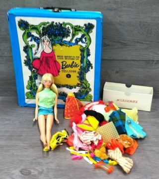 Vintage Pj Barbie Doll In World Of Barbie Doll Case W/clothes & Accessories