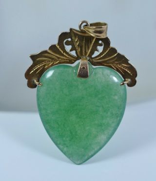 Vintage Chinese 18k Gold and Jade Heart Pendant 2