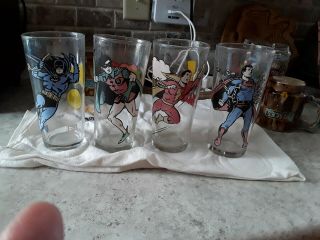 Vintage 1976 Superman & Shazam Batman & Robin Hero Series Drinking Glasses