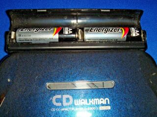 SONY CD WALKMAN DISCMAN D - E900 AC ADAPTER,  BATTERY PACK,  REMOTE & EARBUDS RARE 4