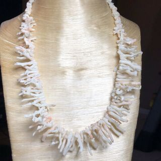 Vtg White Pink Angel Skin Natural Coral Branch Necklace Abstract 72 Gm