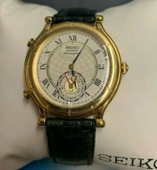 Seiko 8m25 - 7100 Rare Vintage White Dial Gold - Tone Black Leather Quartz Watch