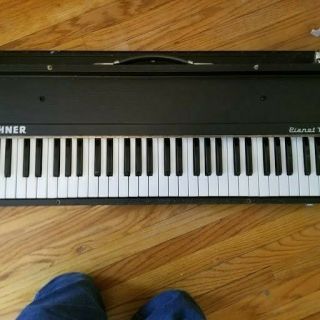 Hohner Pianet T Vintage Analog Reed Electric Piano 60 Key Keyboard.  Fine.