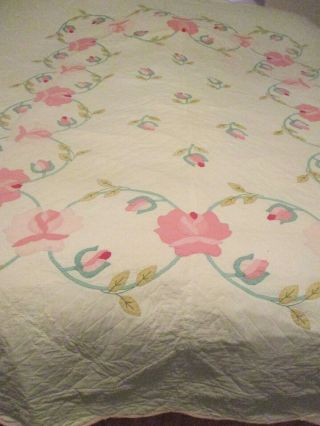 Vtg.  Quilt Water Lilly Design Applique Hand Quilted 76 " X88 " White W/pink Vguc