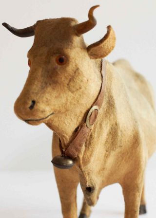 Antique felt cow pull toy with squeaker 2