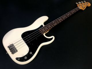 Fender Japan Precision Bass Pb70 