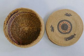 Vintage Nootka Tribal Fine Woven Cabinet Basket With Lid - Canoe Design 5