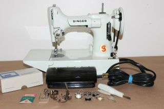 Vintage Singer Featherweight Sewing Machine Model 221k With Case And Attachments