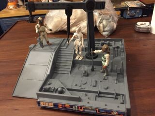 Vintage 1983 Star Wars ROTJ JABBA THE HUTT DUNGEON w/ Box and Figures 2