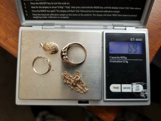 6.  9g Of 9ct Gold Not Scrap