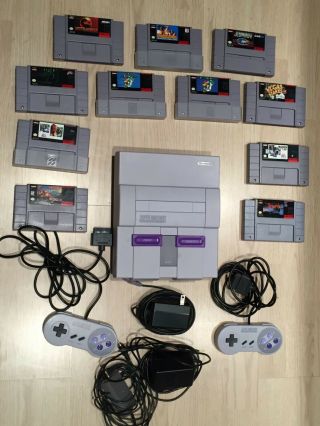 Vintage 1991 Nintendo (snes) Console With 11 Games