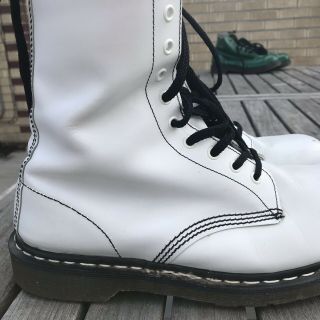 Doc Dr Martens White Leather Boots MADE IN ENGLAND Rare Vintage Mens US 10.  5 4