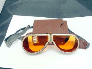 Vintage Wwii British Military Anti - Glare Goggles W/ Amber Safety Lenses & Case
