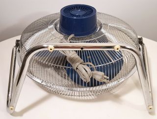 LAKEWOOD HV - 18 VINTAGE ELECTRIC FAN 18 