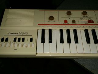 Casio Casiotone MT - 40 80s Vintage Portable Keyboard Synthesizer (Great) 2