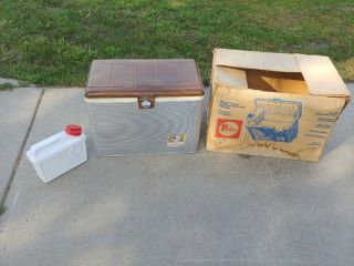 Vintage Usa Beer Soda Picnic Cooler Thermaster Aluminum Wood Grain Ice Chest