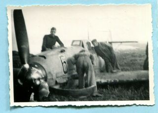 Orig 1944 Wwii Snapshot Captured German Photo Shot Down Me - 109 Southern France