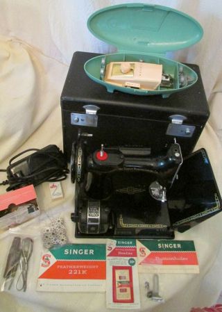 Vintage Red S 1960 Singer Featherweight Sewing Machine Model 221K w/case,  extra 2
