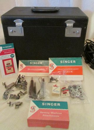 Vintage Red S 1960 Singer Featherweight Sewing Machine Model 221K w/case,  extra 7