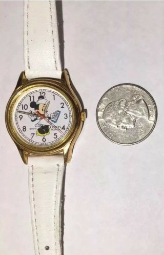 Women Minnie Nurse Watch Disney Lorus V821 - 0130 Gold Case White Band Vintage 4