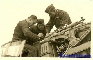 Rare Luftwaffe Ground Crewmen On Me - 109 Fighter Plane Engine