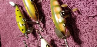 OLD VINTAGE WOODEN MINNOW LURES PFLUEGER SHEAKSPEARE SOUTHBEND 2