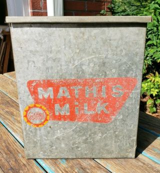 Vintage R.  L.  Mathis Dairy Aluminum Home Porch Delivery Insulated Milk Box Rare