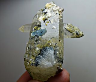 215 CT Rare Alkali BERYL Rosterite Crystal on Cross shape Quartz Crystal@Afghan 12