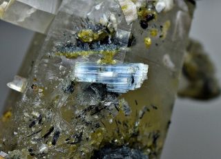 215 CT Rare Alkali BERYL Rosterite Crystal on Cross shape Quartz Crystal@Afghan 6