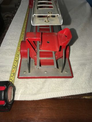 Vintage Structo Toys Snub Nose Aerial Fire Ladder Truck 29 Inches Pressed Steel 5