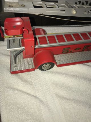 Vintage Structo Toys Snub Nose Aerial Fire Ladder Truck 29 Inches Pressed Steel 6