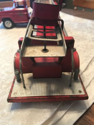 VINTAGE 1950 ' S/60’s TONKA AERIAL LADDER HYDRAULIC T.  F.  D.  FIRE ENGINE TRUCK NO.  5 8