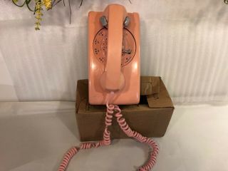 Vintage 1965 Northern Electric Pink Wall Mount Phone (leee707)