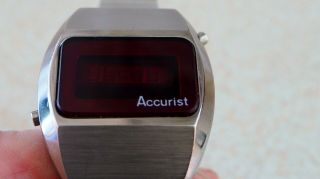 1970s Gents Stainless steel Vintage Accurist LED watch 4