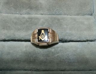 Vintage 10k Gold Masonic Freemason Ring - 4.  4 Grams