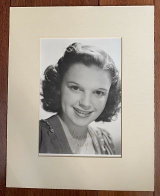 Vintage 1940’s Judy Garland Signed Autograph Photo Hollywood Movie Wizard Of Oz