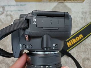 Nikon D5600 With 18 - 55 VR Kit 765 Shutter Count Rarely 2
