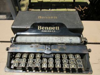 Antique Bennett Typewriter Rare little Portable Paten date 1901 - 1904 2