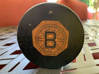 VINTAGE CCM ART ROSS SIX BOSTON BRUINS GAME PUCK 1958 6