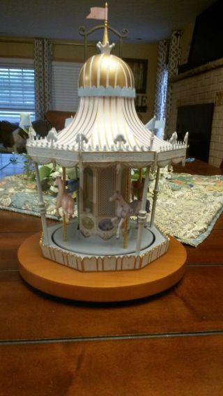 Extremely Rare Disney Mary Poppins Merry Go Round 40th Anniversary 1 of 1000made 5