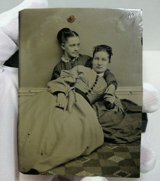 Affectionate Women Holding Hands Antique 1/4 Plate Tintype Photo Vintage Ladies 5