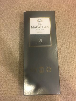Vintage Empty Macallan 21 Year Fine Oak Whiskey Bottle Rare