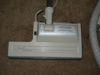 Vintage Electrolux LE Canister Vacuum With Omni - Flow Attachment 6
